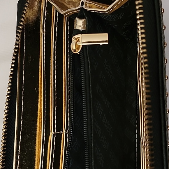 Steve Madden wallet - Picture 3 of 6